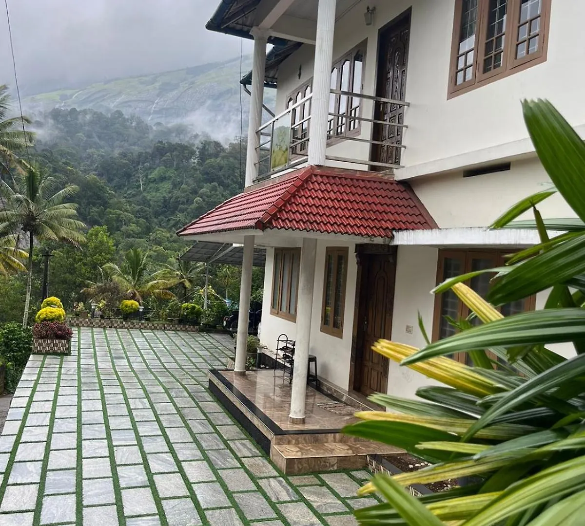 Nature Family Homestay Munnar